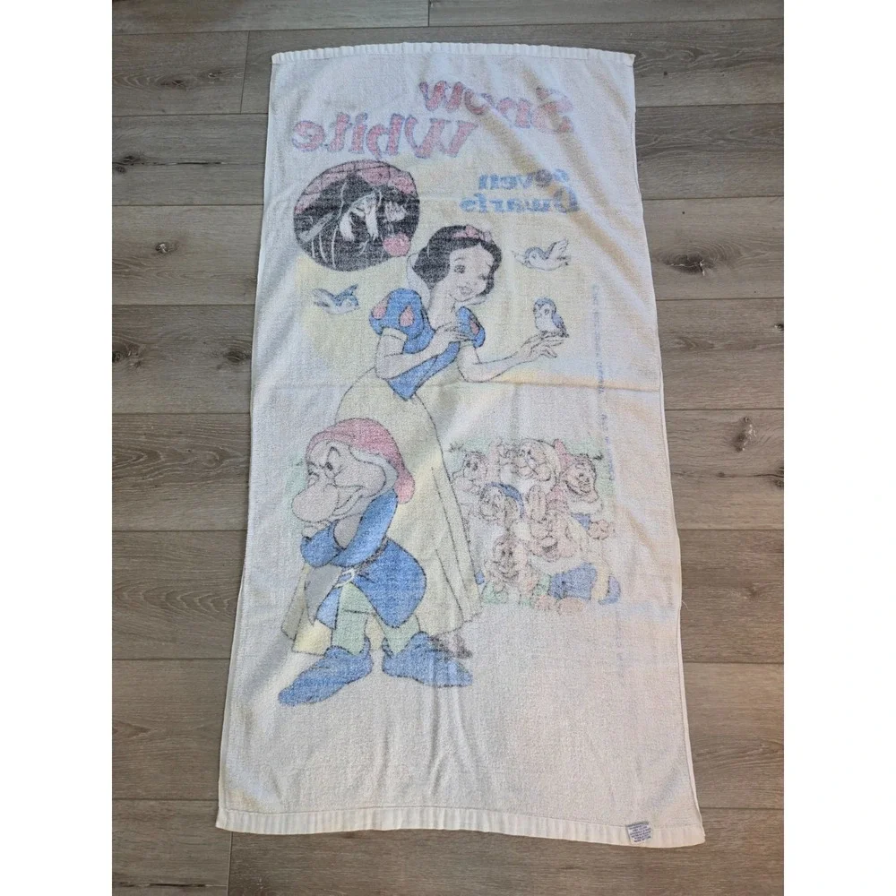Vintage 90s Walt Disney Snow White Seven Dwarfs Beach Towel Franco 49x24